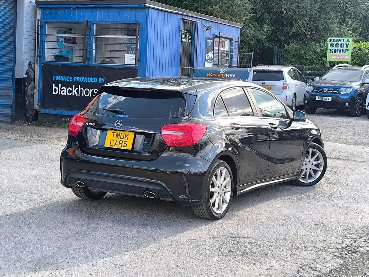 Used Mercedes A180 122 HP (89 kW) 2013 Black Hatchback