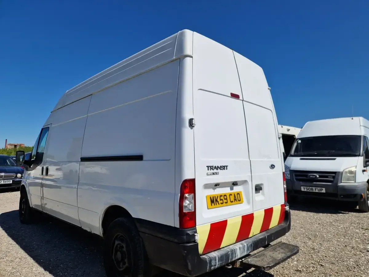 Used Ford Transit 140 HP (102 kW) 2009 White Van
