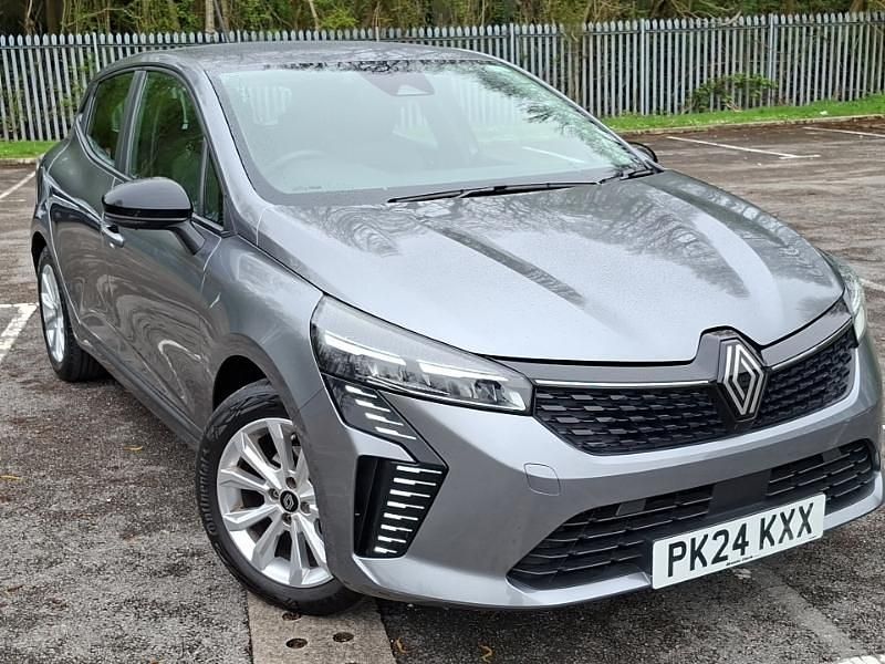 Used Renault Clio V Evolution 90 HP (66 kW) 2024 Grey Hatchback