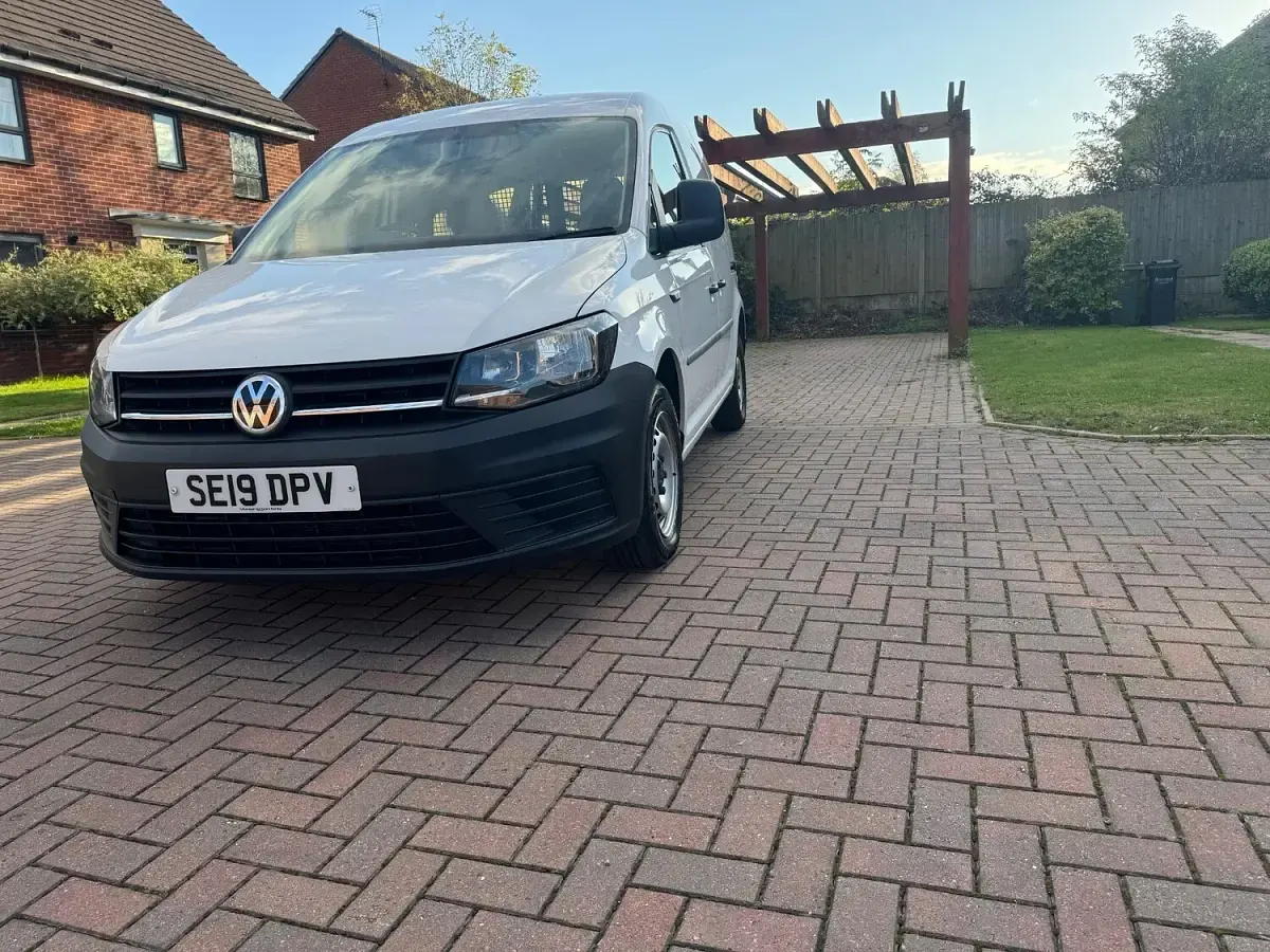 Used VW Caddy Startline 102 HP (75 kW) 2019 White MPV