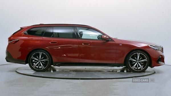 Used BMW 520 M Sport 205 HP (150 kW) 2025 Red Estate