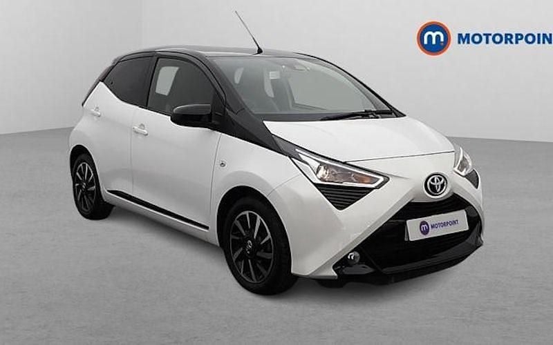 Usado Toyota Aygo Trend 72 CV (52 kW) 2021 Utilitario