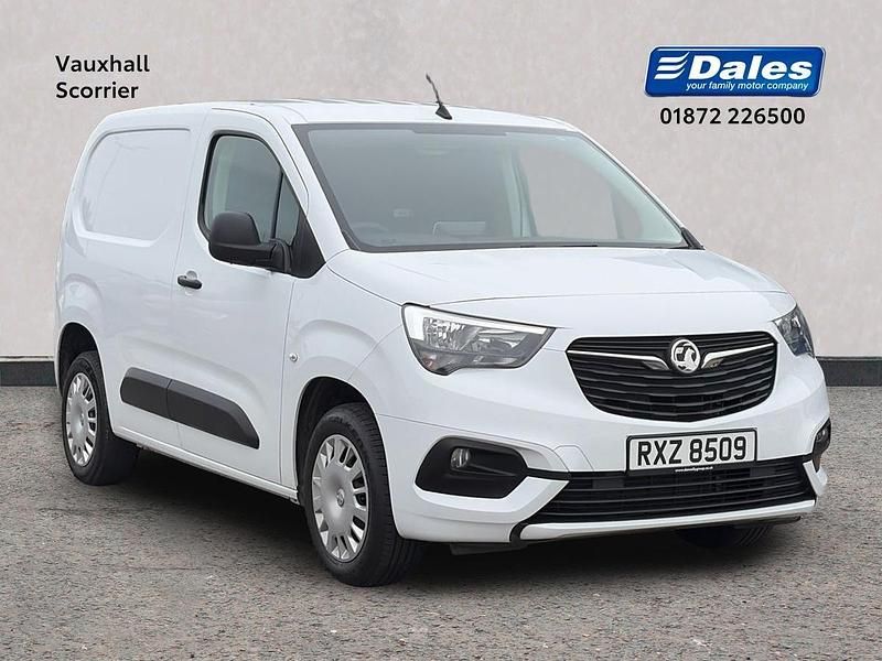 Used Vauxhall Combo Sportive 100 HP (73 kW) 2022 White MPV