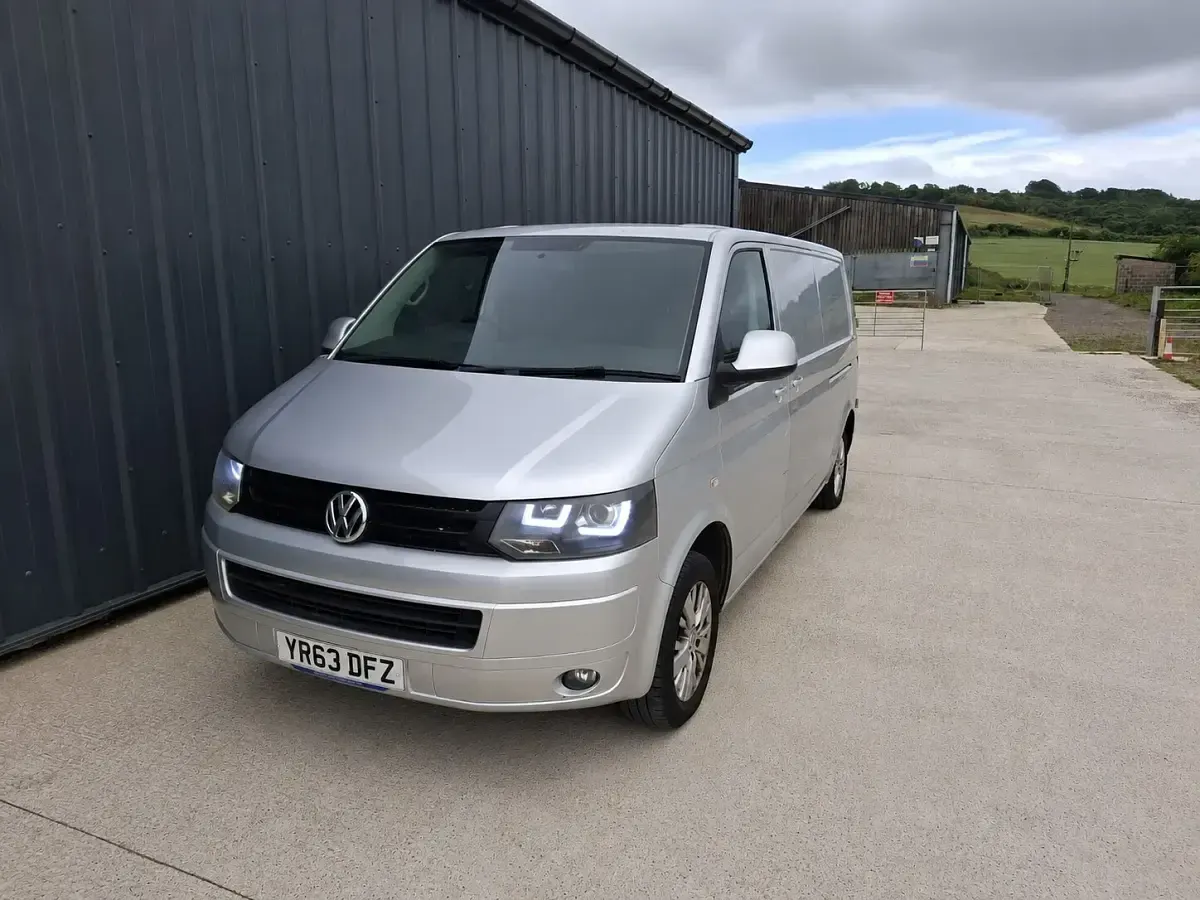 Used VW T5 Highline 140 HP (102 kW) 2013 Silver Van
