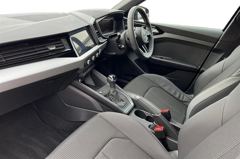 Used Audi A1 S-Line 116 HP (85 kW) 2025 Blue SUV