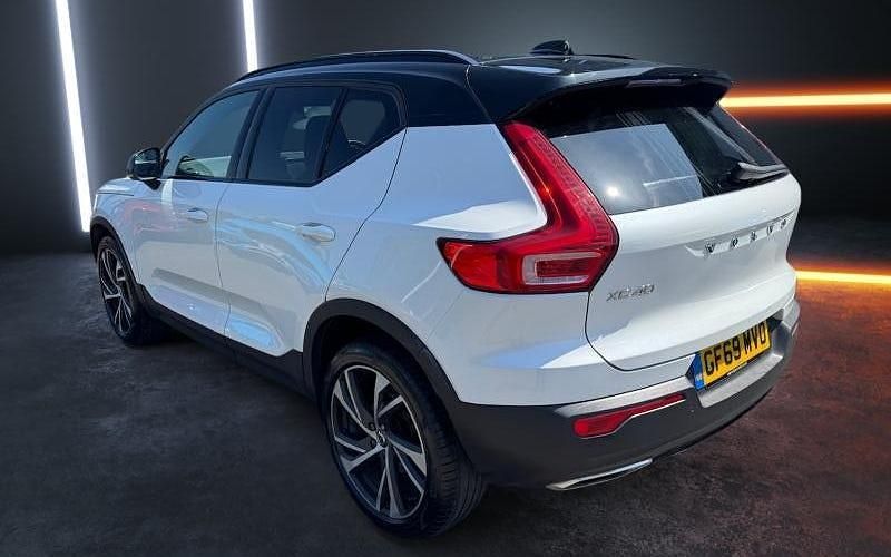Used Volvo XC40 R-Design Pro 190 HP (139 kW) 2020 SUV