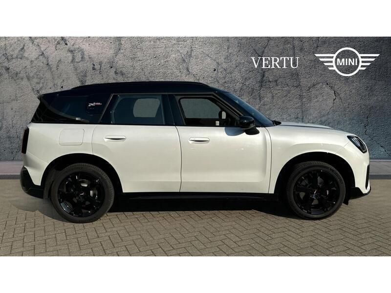 Used Mini Countryman Exclusive 218 HP (160 kW) 2024 White SUV