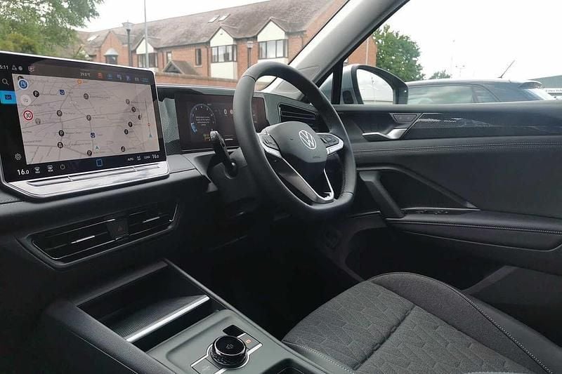 Used VW Tiguan Match 150 HP (110 kW) 2025 Oyster silver metallic SUV