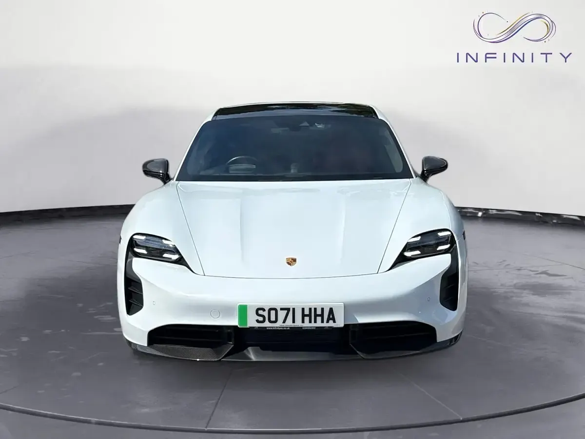 Used Porsche Taycan Performance Package 559 kW (761 HP) 2021 White Sedan