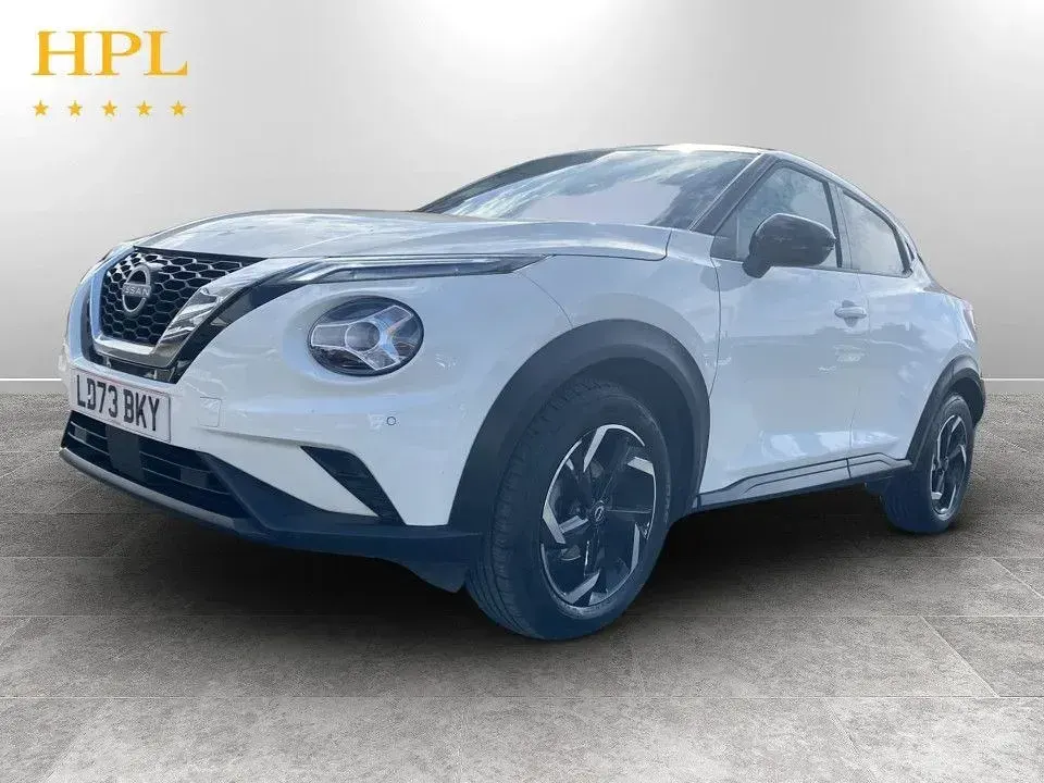 Used Nissan Juke N-Connecta 114 HP (83 kW) 2023 White SUV