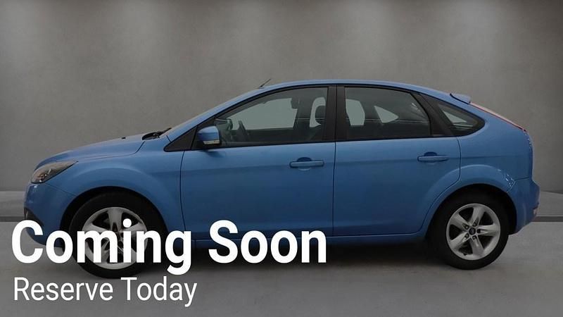 Used Ford Focus Zetec 2010 Blue Hatchback