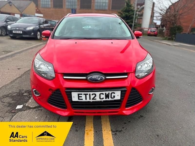 Used Ford Focus Zetec 2012 Red Estate