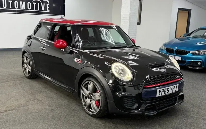 Used Mini John Cooper Works Hatch 231 HP (169 kW) 2017 Hatchback