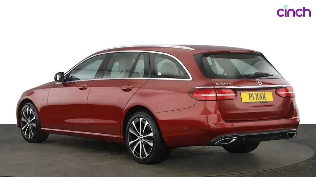 Used Mercedes E300 SE 2020 Red Estate