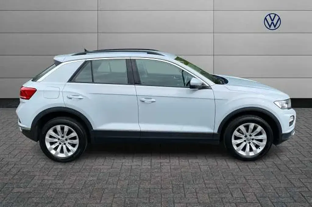 Begagnad VW T-Roc SE 115 HK (84 kW) 2018 Silver SUV
