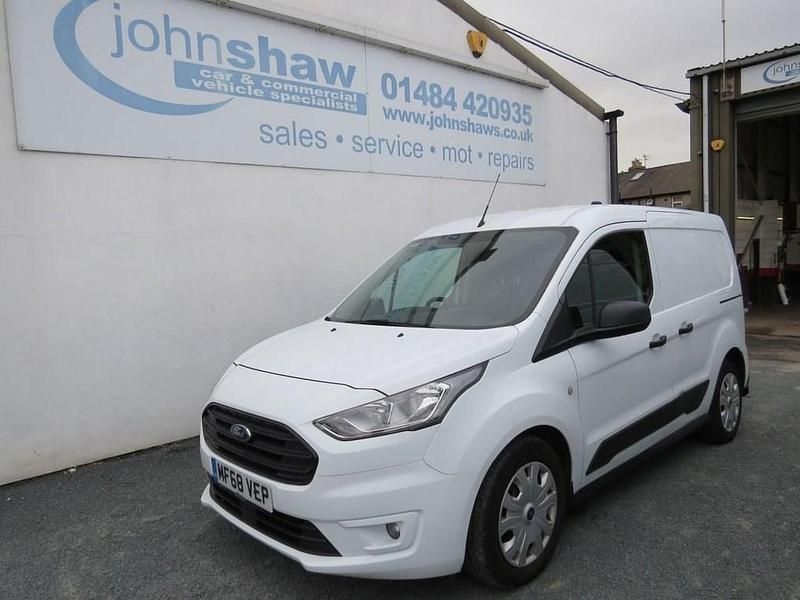 White Used 2018 Ford Transit Connect Trend MPV | £9,450 (Super price) - Image 1/4