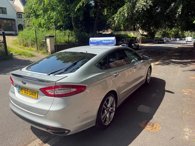 Used Ford Mondeo Titanium 180 HP (132 kW) 2015 Silver Hatchback