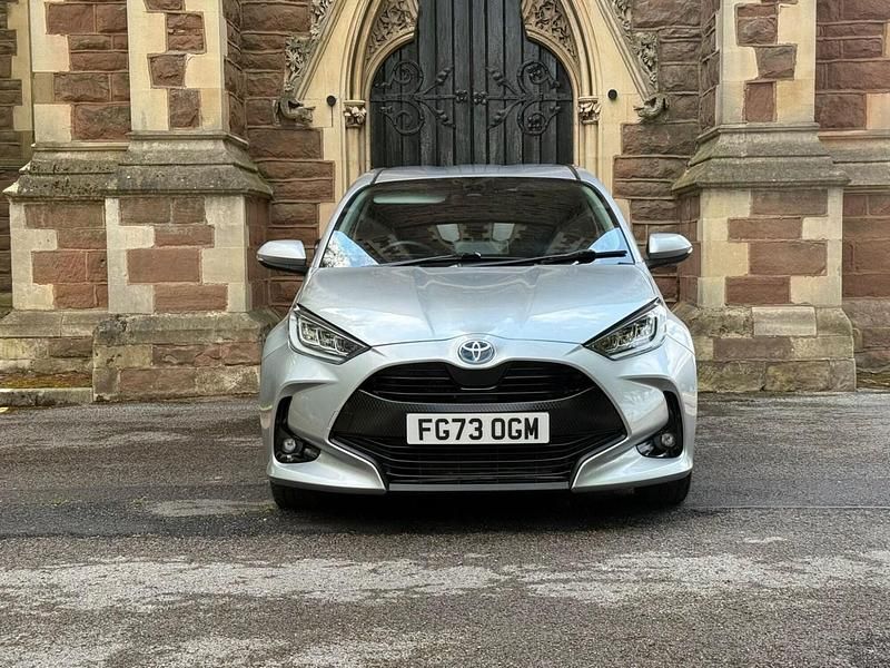 Silver Used 2023 Toyota Yaris Hybrid Design Hatchback | £12,950 - Image 1/4