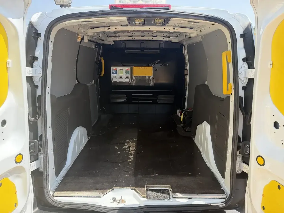 Used Ford Transit Connect S 100 HP (73 kW) 2020 White MPV