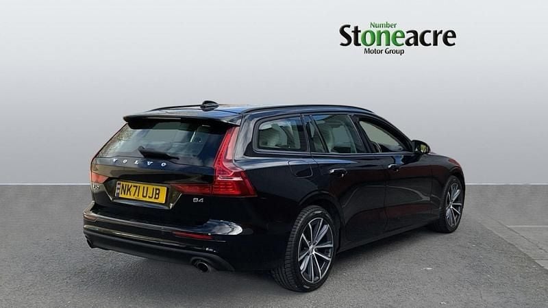 Used Volvo V60 Momentum 2021 Black Estate