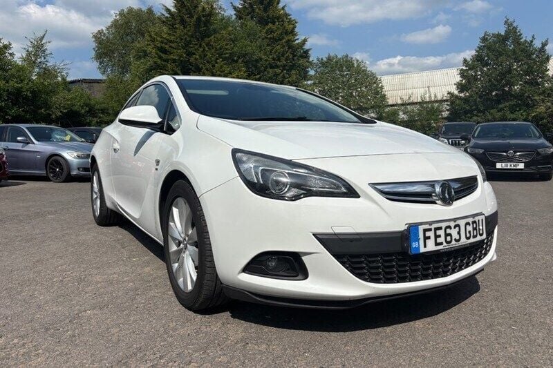 Used 2013 Vauxhall Astra GTC SRi Coupe | £3,495 (Fair price) - Image 1/1