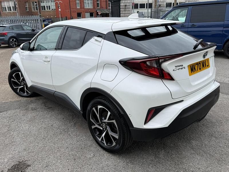 Used Toyota C-HR Design 122 HP (89 kW) 2020 White SUV