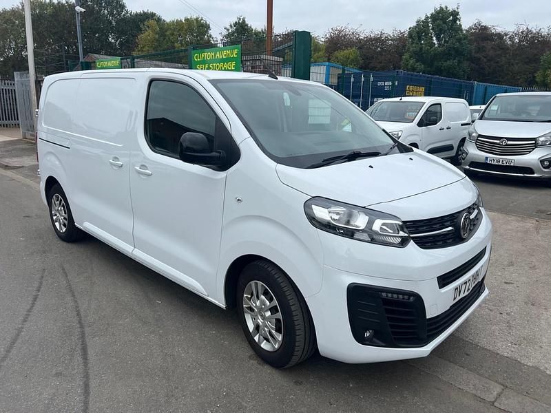 Used Vauxhall Vivaro Sportive 100 HP (73 kW) 2022 White MPV