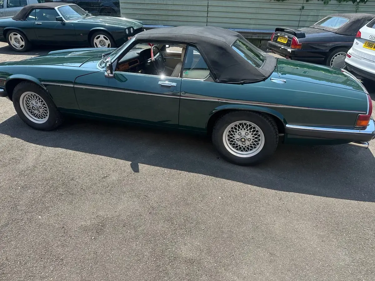 Used Jaguar XJS 284 HP (208 kW) 1990 Green Cabriolet