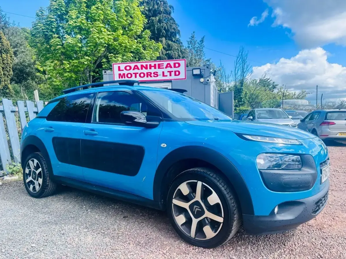 Used Citroën C4 Cactus Flair 82 HP (60 kW) 2017 Blue Hatchback