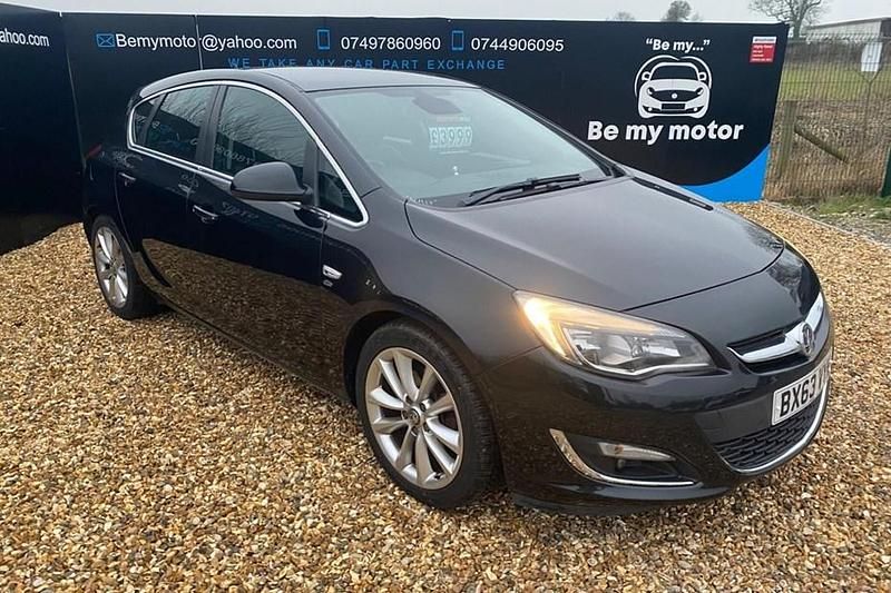 Used Vauxhall Astra Elite 165 HP (121 kW) 2013 Black Hatchback