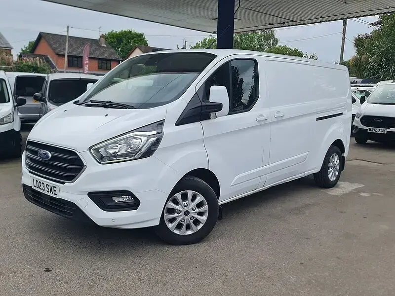 Used Ford Transit Custom Limited 130 HP (95 kW) 2023 White Van