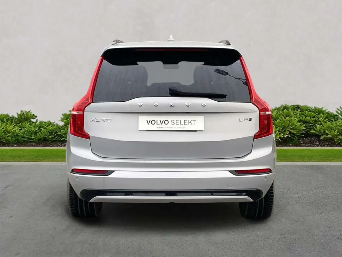 Usado Volvo XC90 Plus 2022 Prateado SUV