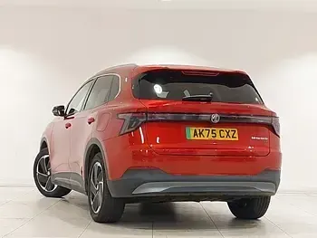 Used MG MG5 EV Trophy 169 kW (231 HP) 2025 Red Estate