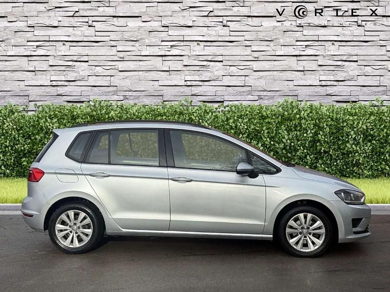 Used VW Golf Sportsvan SE 110 HP (80 kW) 2014 Silver MPV