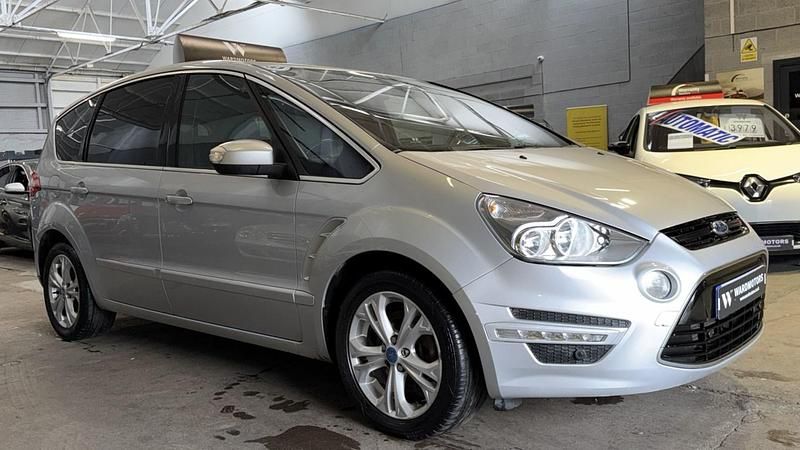 Used Ford S-MAX Titanium 140 HP (102 kW) 2010 Silver MPV