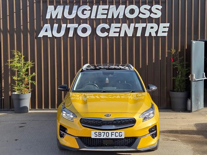 Used Kia XCeed First Edition 139 HP (102 kW) 2021 Yellow SUV