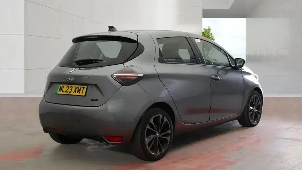 Used Renault Zoe Iconic 100 kW (136 HP) 2023 Grey Hatchback