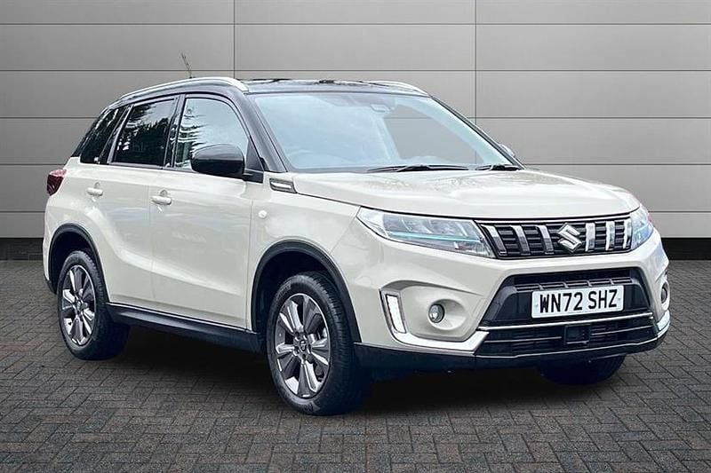 Used Suzuki Vitara SZ-T 129 HP (94 kW) 2022 Savannah ivory with cosmic black pearl roof SUV