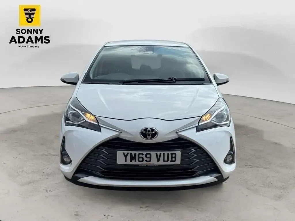 Used Toyota Yaris 2020 White Hatchback