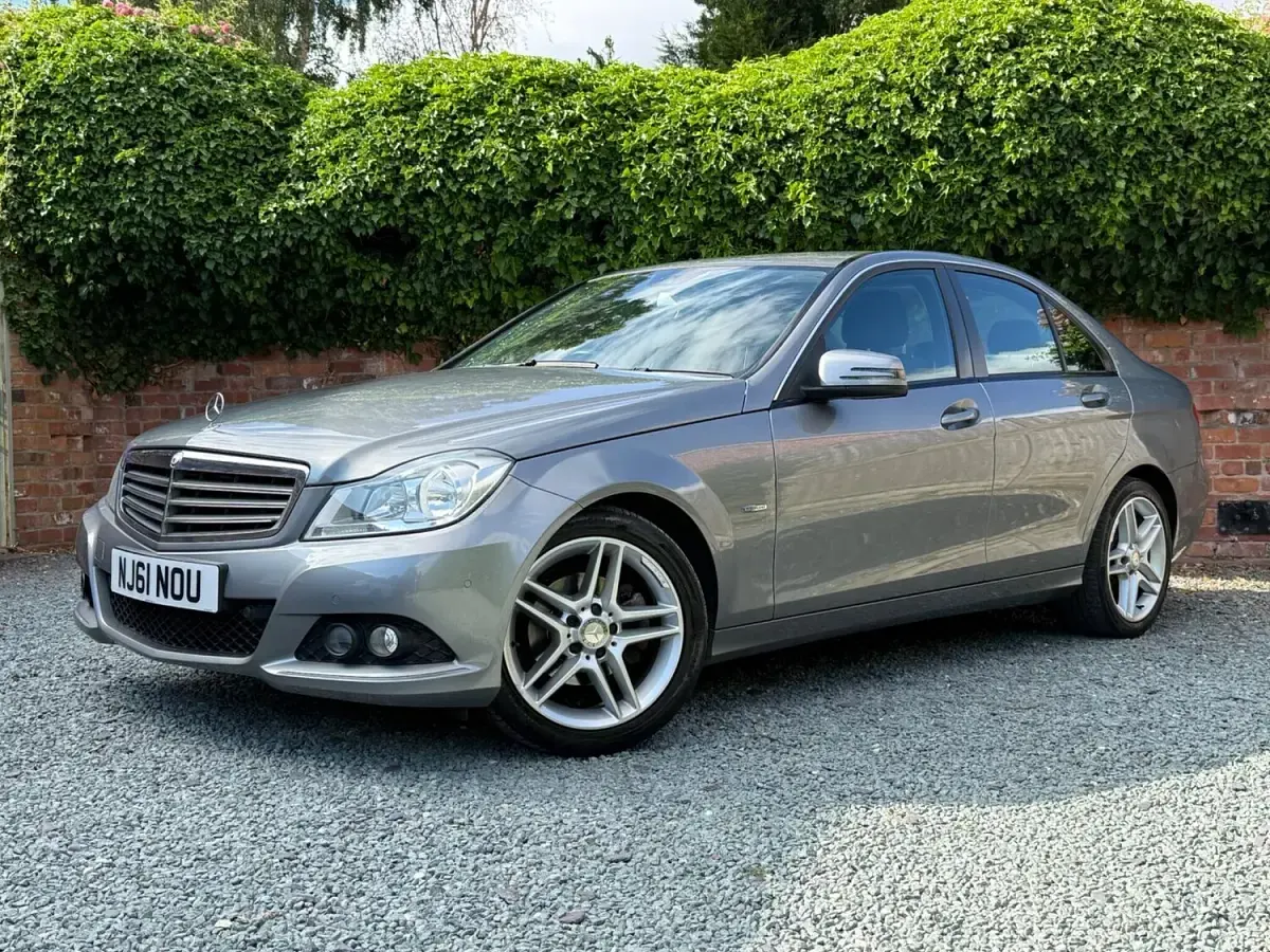 Used Mercedes C180 SE 2011 Silver Sedan