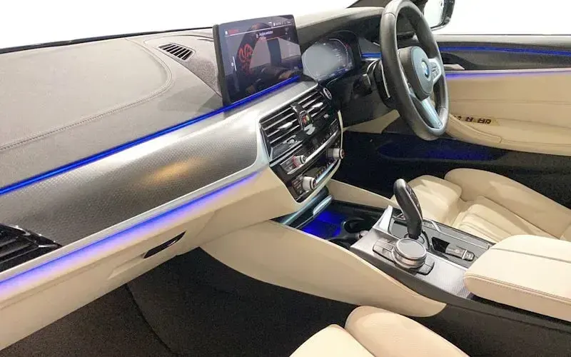 Used BMW 520 M Sport 190 HP (139 kW) 2020 Blue Sedan