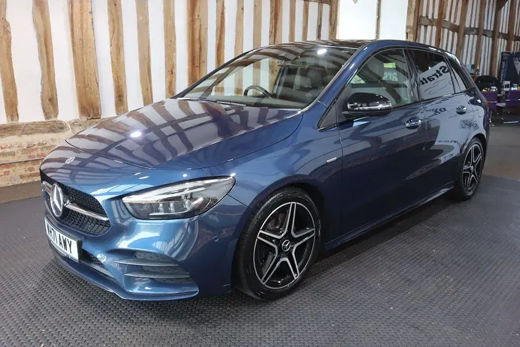 Used Mercedes B220 AMG line 2021 Blue Hatchback