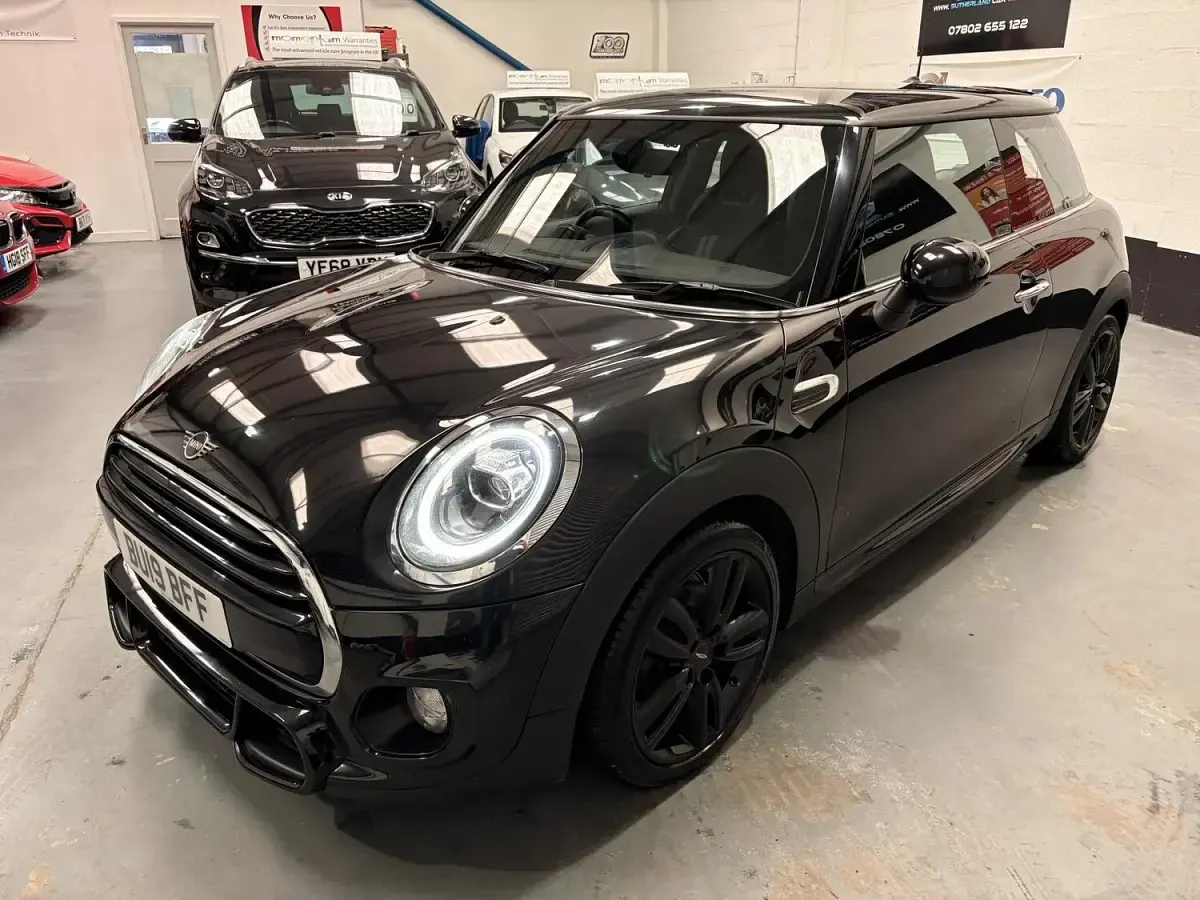 Used Mini Cooper Hatch 136 HP (100 kW) 2019 Black Hatchback