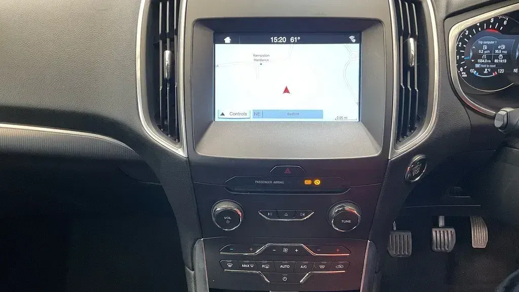 Używany Ford S-MAX Titanium 180 KM (132 kW) 2016 Szary Minivan