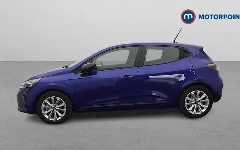 Used Renault Clio Evolution 143 HP (105 kW) 2025 Hatchback