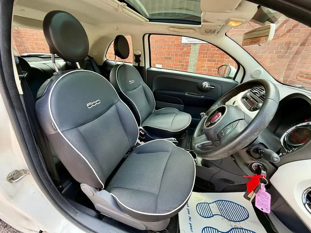 Used Fiat 500 Lounge 2014 White Hatchback