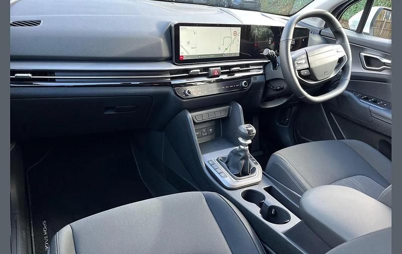 Used Kia Sportage 147 HP (108 kW) 2025 White SUV