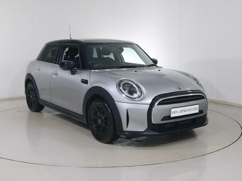 Silver Used 2023 Mini Cooper Classic Hatchback | £18,990 (Fair price) - Image 1/4