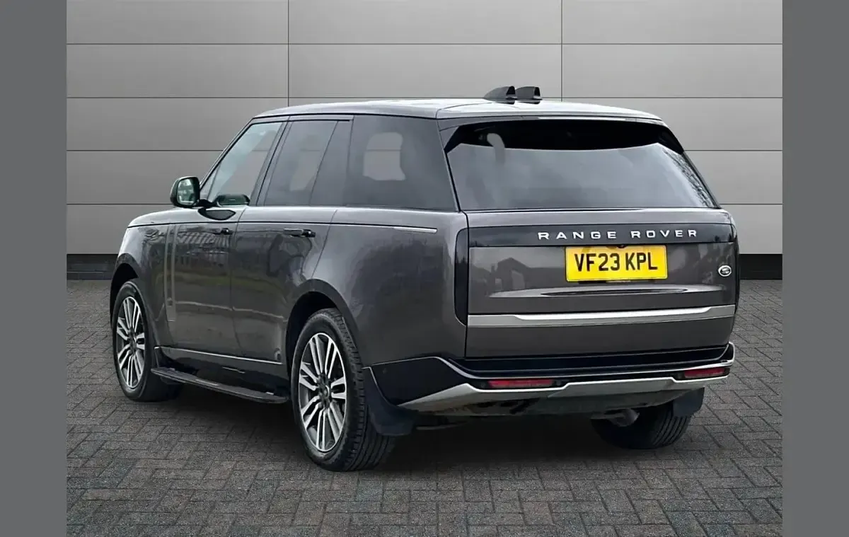 Used Land Rover Range Rover HSE 296 HP (217 kW) 2023 Grey SUV