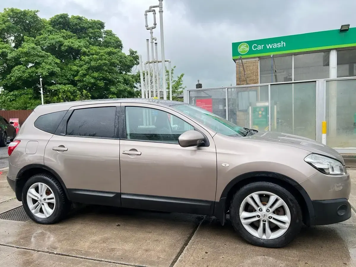 Used Nissan Qashqai +2 Acenta 128 HP (94 kW) 2011 Beige SUV